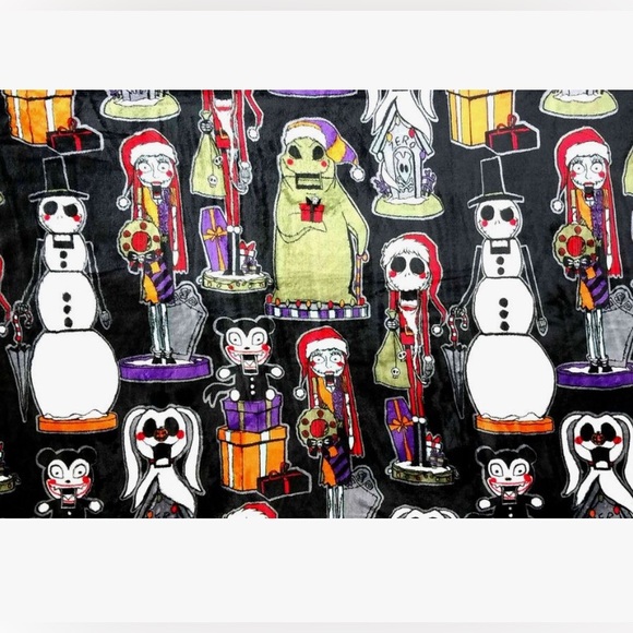 Disney The Nightmare Before Christmas Plush Throw Blanket - Picture 3 of 3